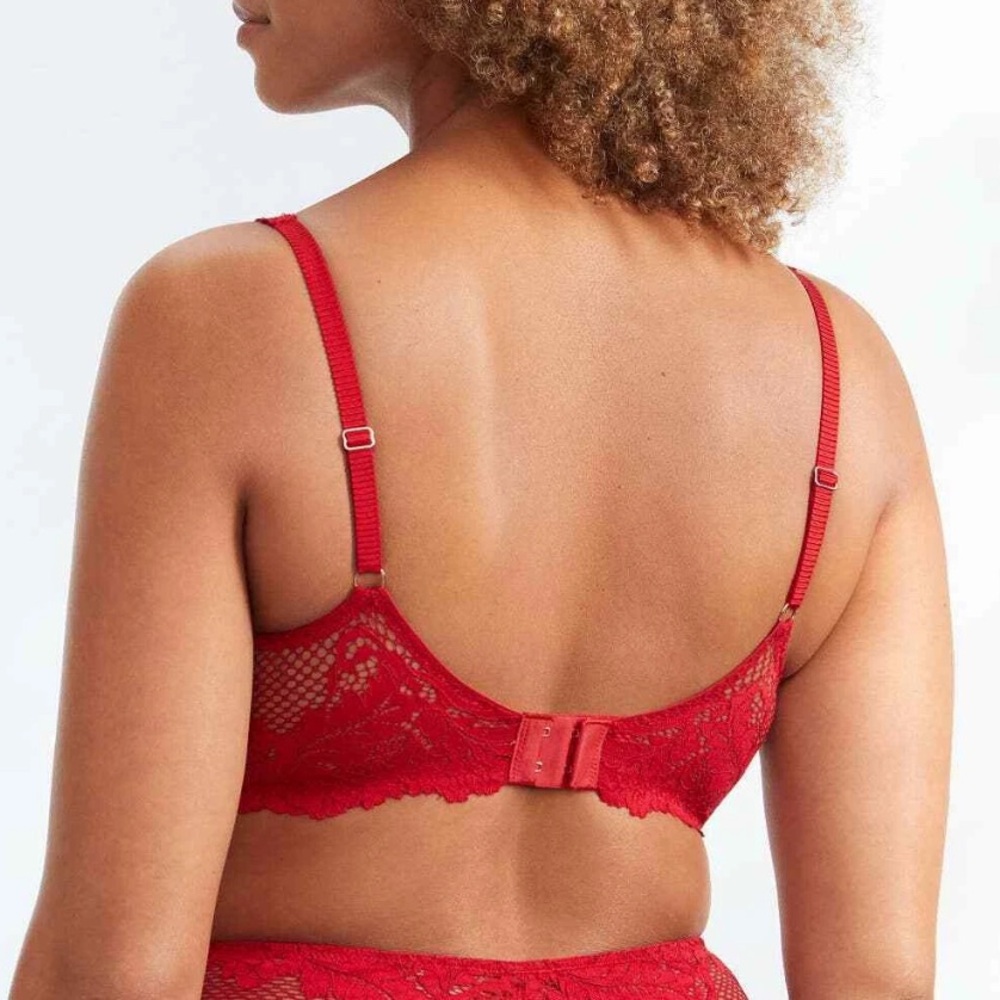 NEVER WORN NWOT Le Mystere Lace Plunge Bra in Red - Picture 3 of 8